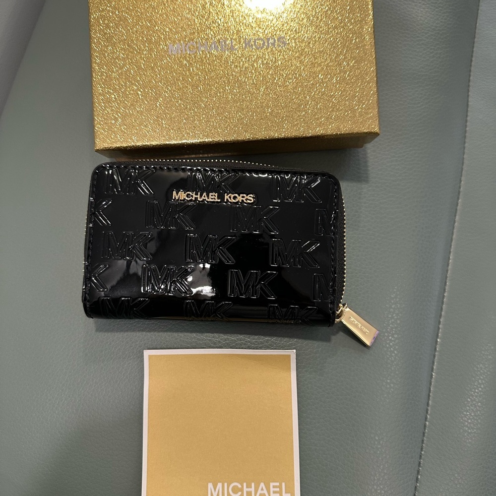 Michael Kors Glossy Black patent leather wallet